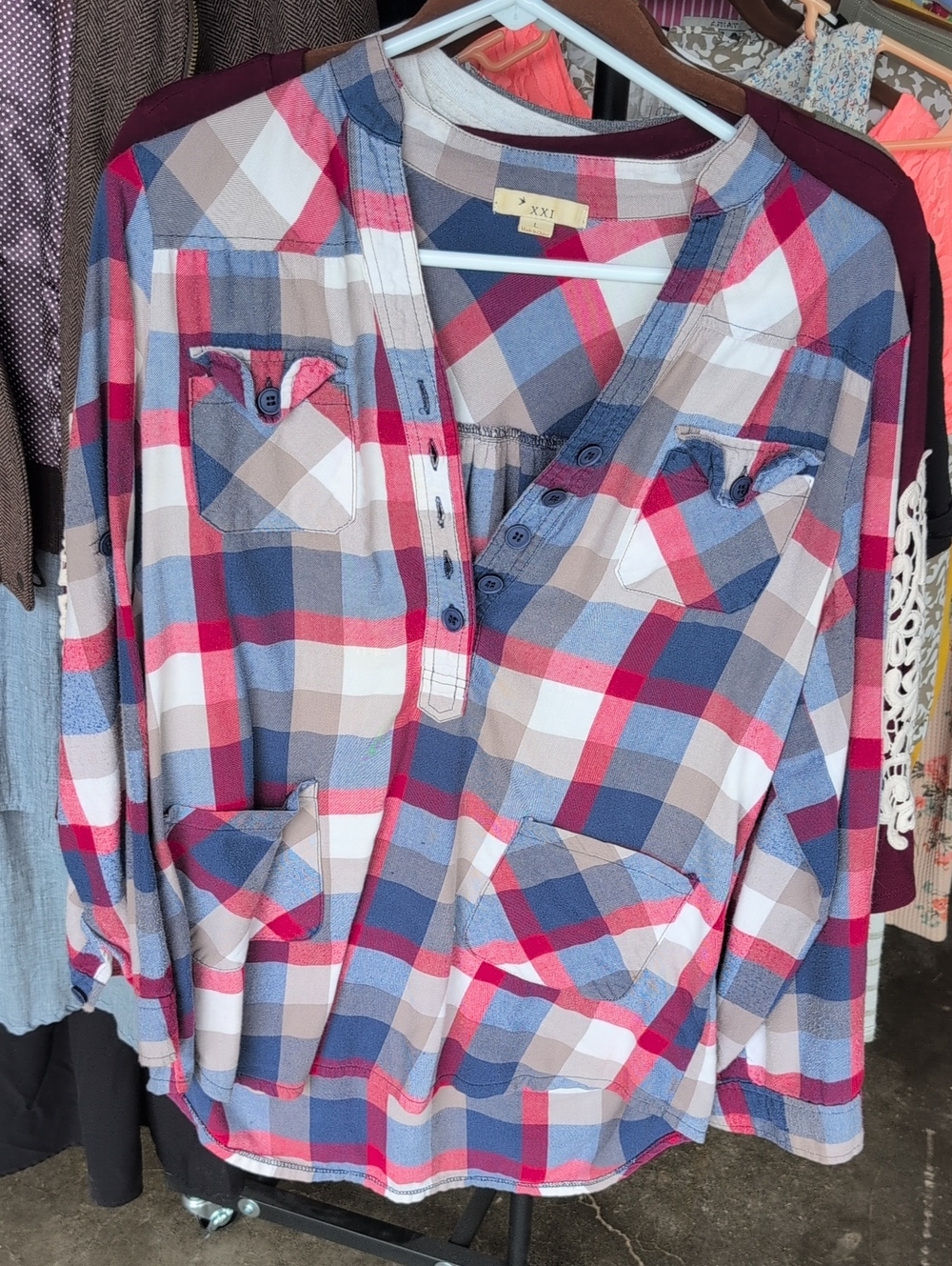 Plaid Button Henley Shirt - Multicolor (Blue/Red)
